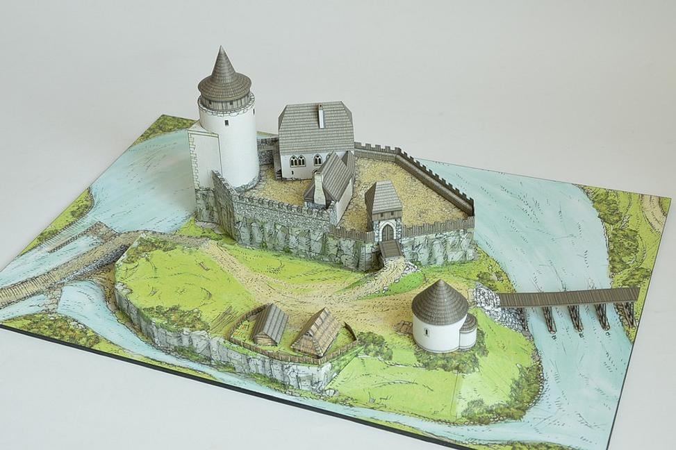 Z mojej papierovej dielne: vývoj hradu - rok 1217