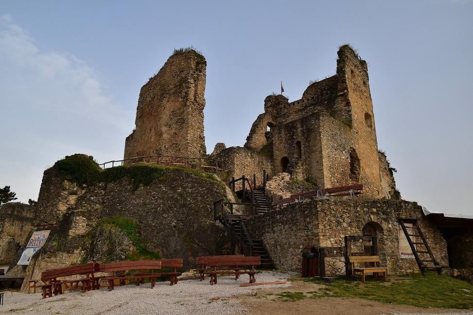 Hrad Divín