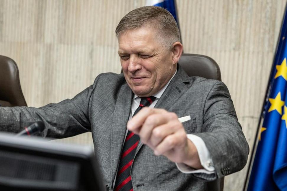Boha jeho, my tú krajinu rozostaviame!!!  
