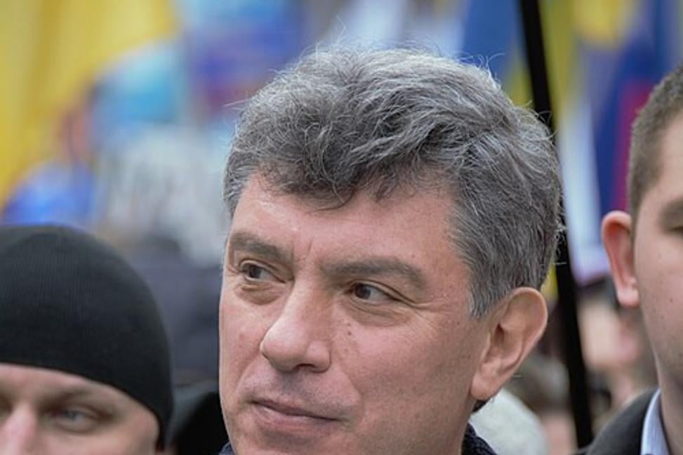 Fico atentát prežil, ale Boris  Nemcov nie.