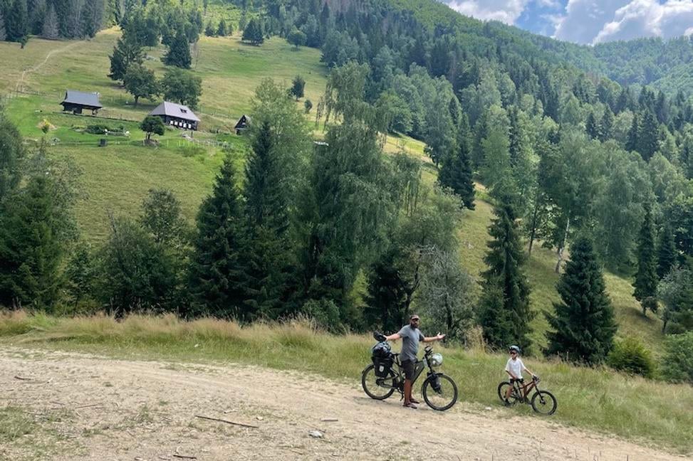 Bikepacking s deťmi po Slovensku: Z Nízkych Tatier cez Muránsku planinu až do Stratenej