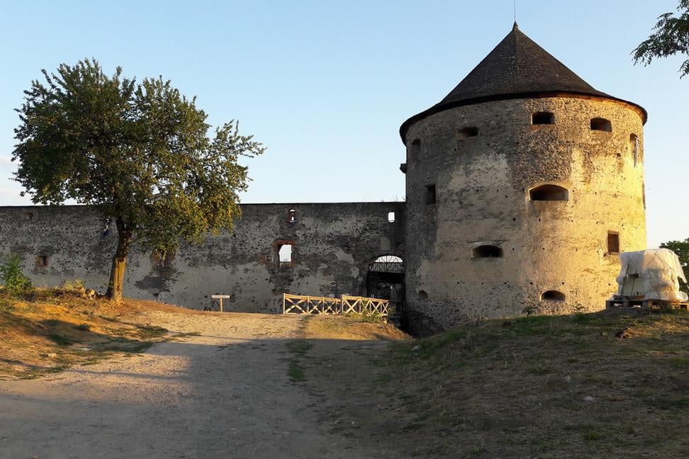 Zrúcaniny, ktoré dýchajú vďaka ľuďom. A vďaka nám môžu dýchať ďalej.