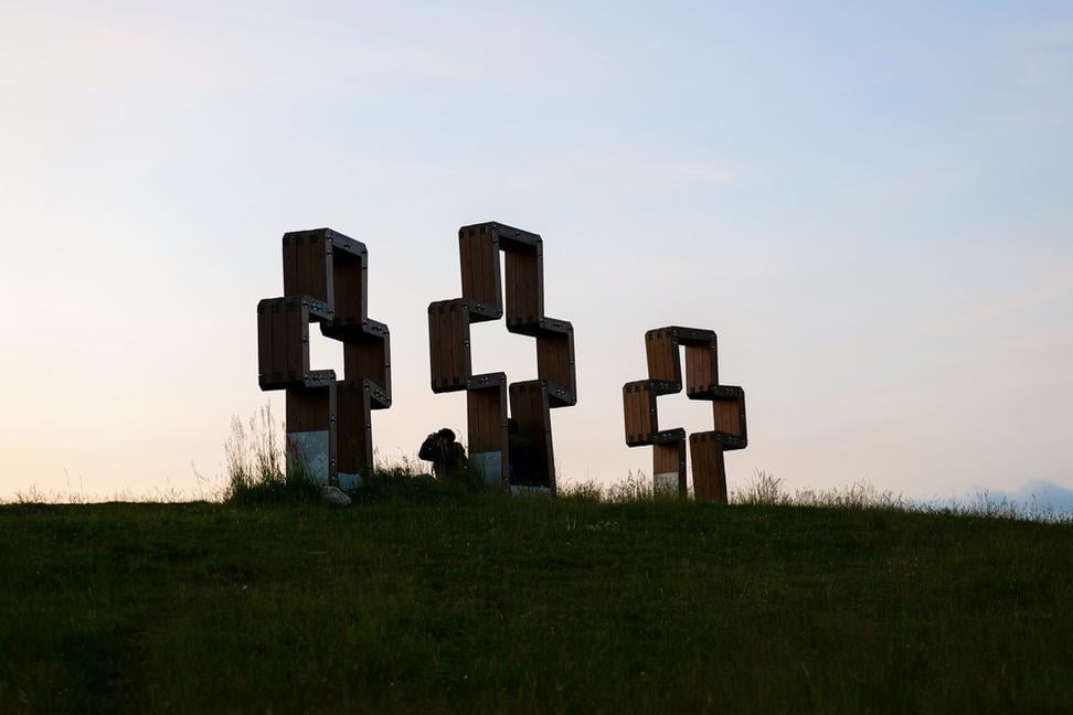 Tri kríže v Skalitom: Výnimočné miesto, ktoré spája výhľady, pokoj a myšlienku