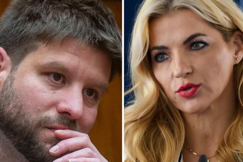 Viete na čom jazdí Šimečka?