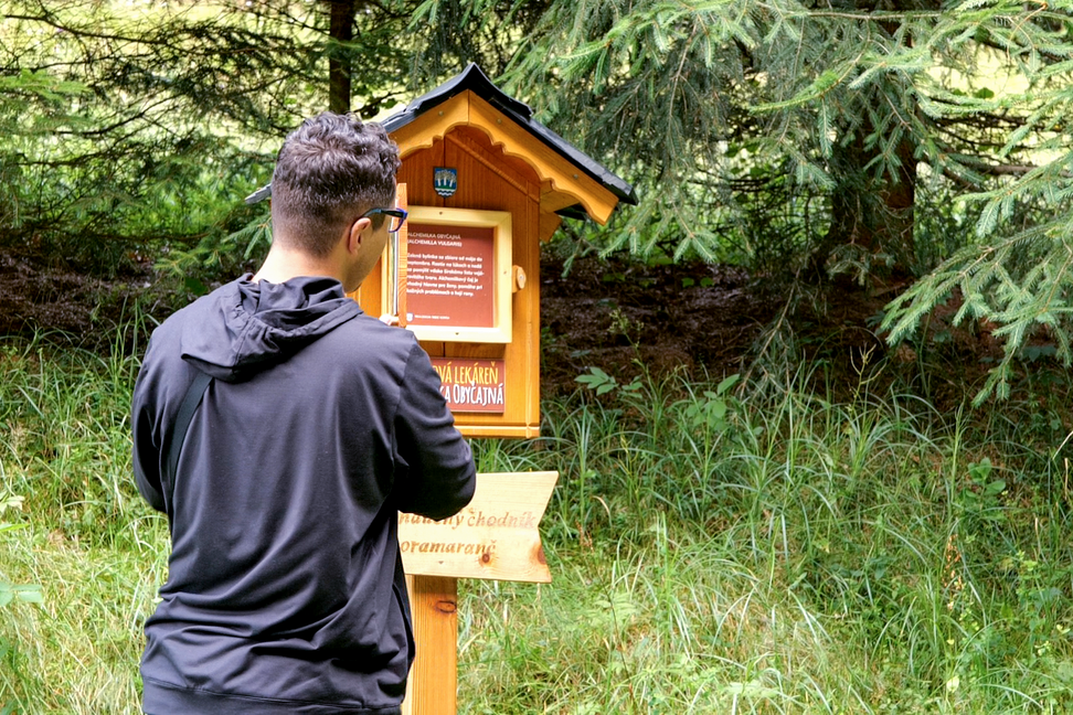 Bylinková lekáreň pod holým nebom? Náučný chodník v Korni vás zaručene prekvapí!