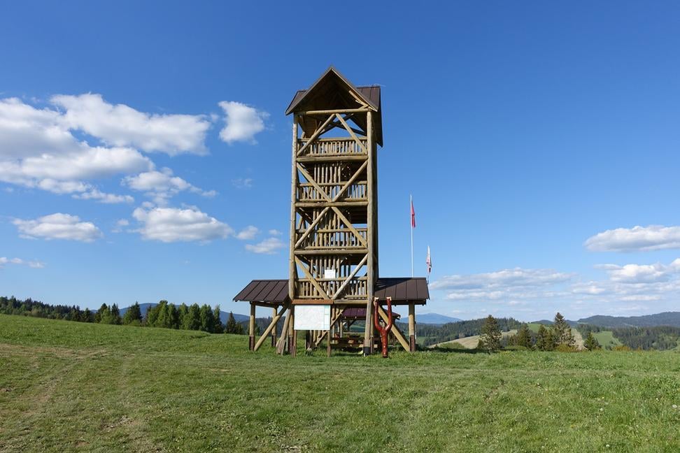 🌄 Tajný klenot Oravy: Rozhľadňa, z ktorej uvidíte až na Tatry!