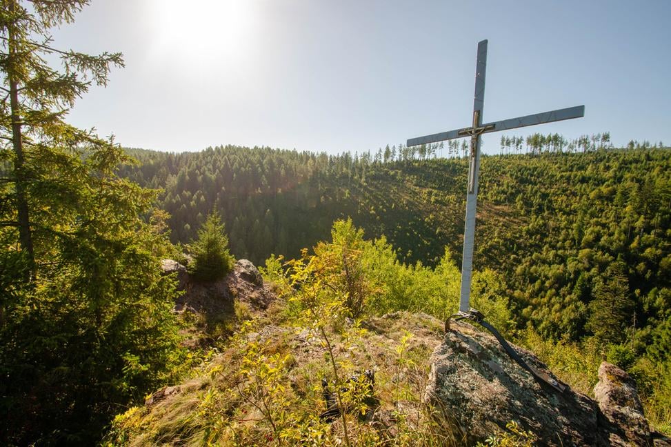 Spišské Bystré, okres Poprad : Náučný chodník Stopy histórie a Kubašský náučný chodník