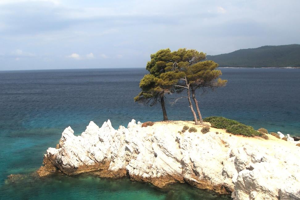 Skiathos a Skopelos - miesta, ktoré očarili aj filmové legendy