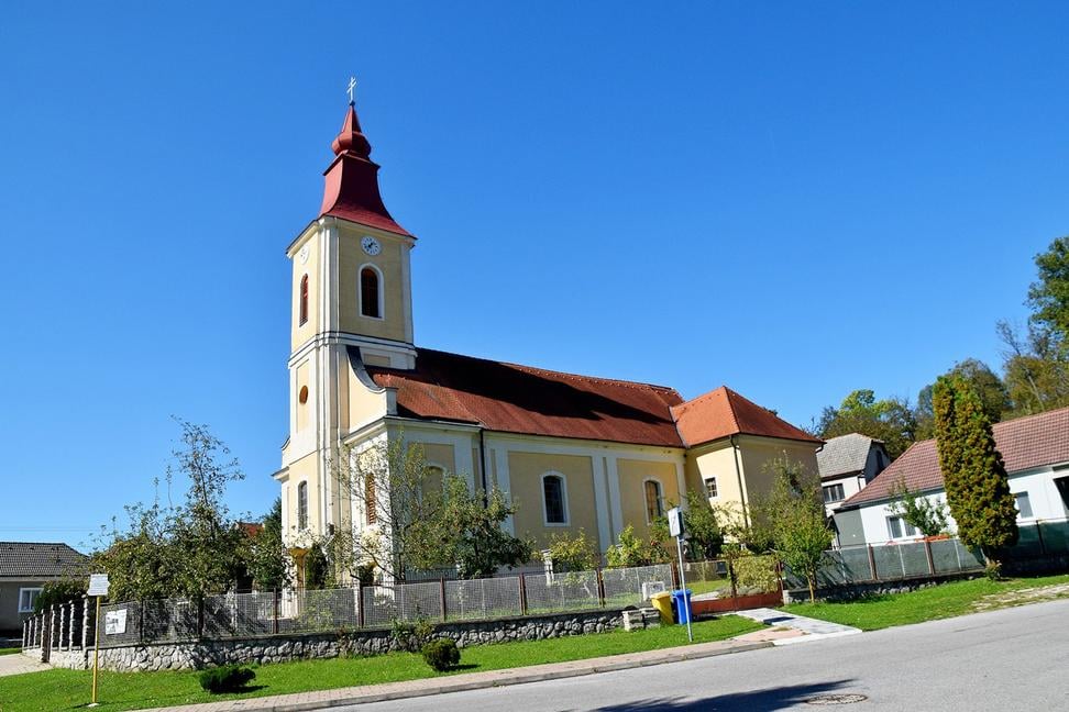 Dobrá Voda,  obec s dušou histórie, poézie a kameňa