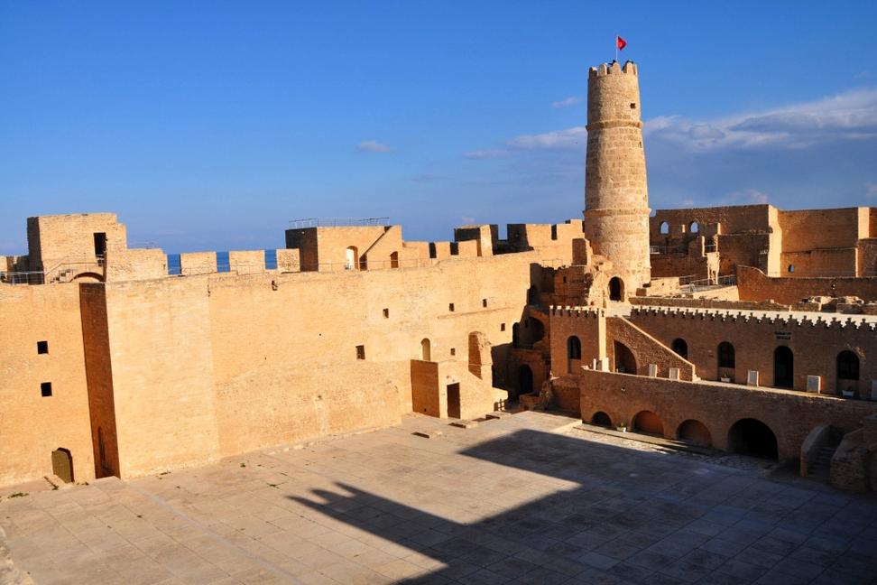 Tuniský Monastir. Pláže, pevnosť, Bourguiba