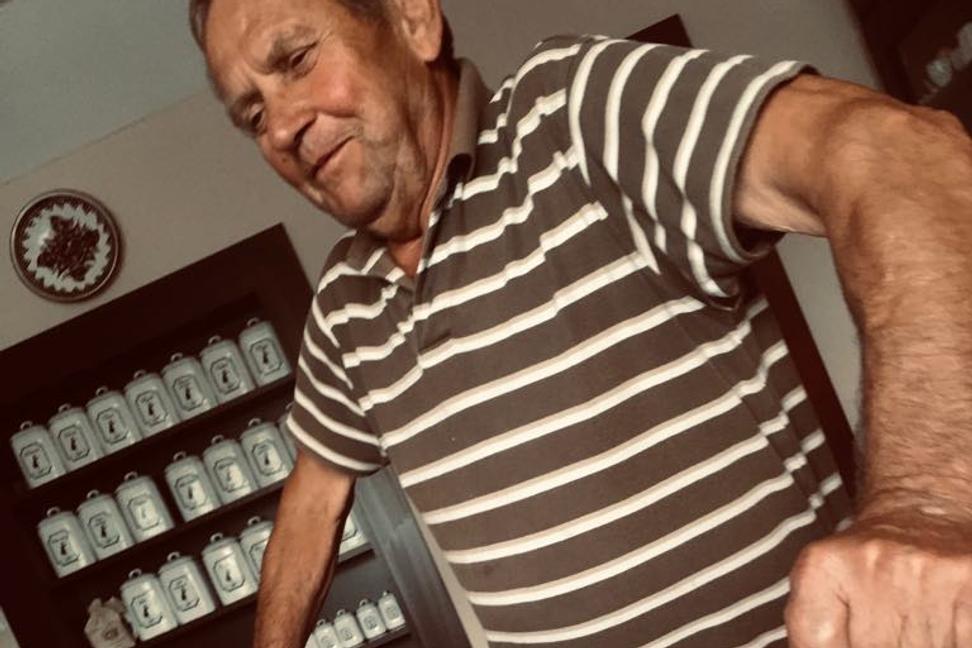 A na KOHO myslíš TY, keď si pripínaš narcis?