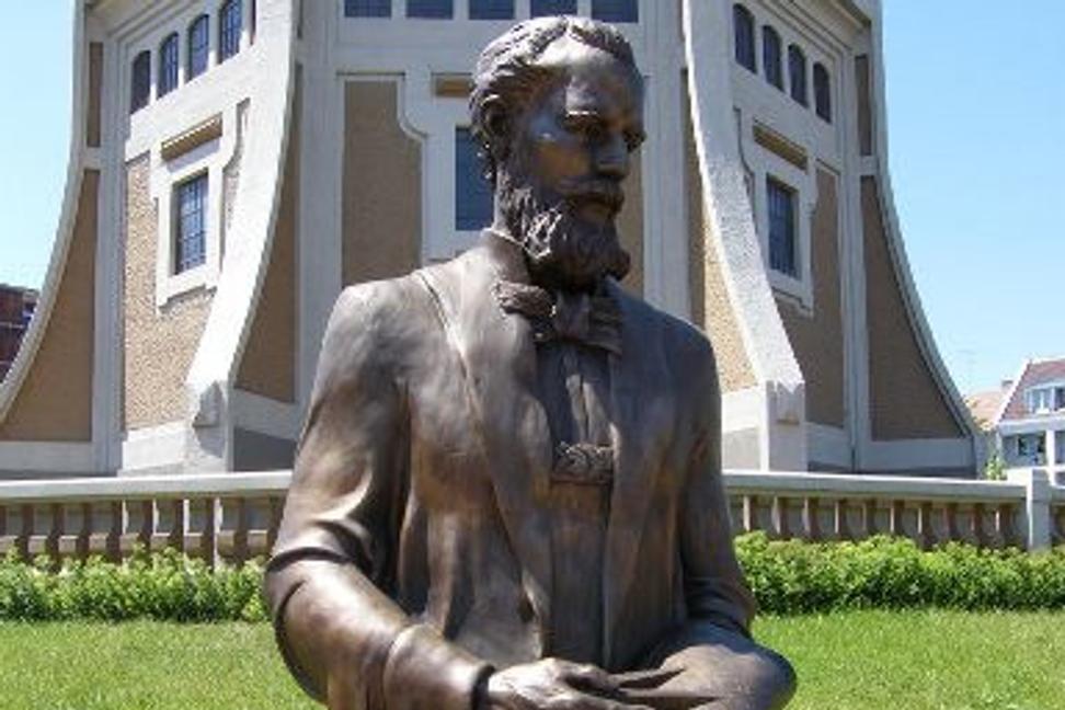 János Feketeházy – mostár zo Šale, ktorý spolupracoval aj s Eiffelom.