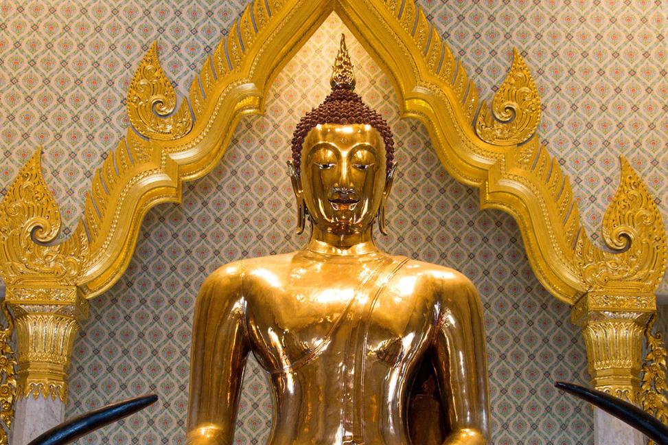 Thajsko 1/2 – Do Bangkoku za Zlatým Budhom a na belostné pláže ostrova Phuket