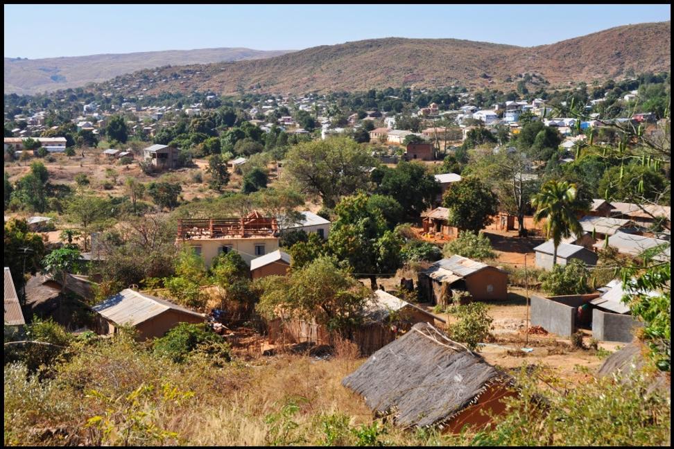 Madagaskar I. - Prílet na ostrov a cesta do Morondavy