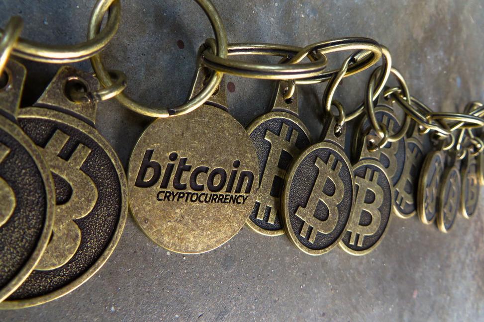 Investovanie do bitcoinu a na burze jednoducho